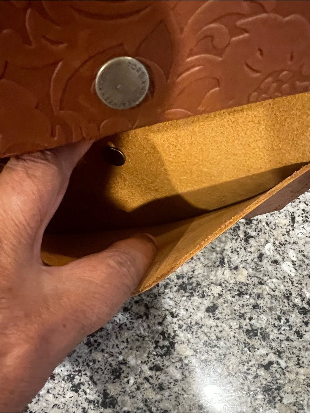 Portland Leather  Rancher Wallet Floral Embossed Wallet - Tan 7.5 x 4.25 - Picture 8 of 9